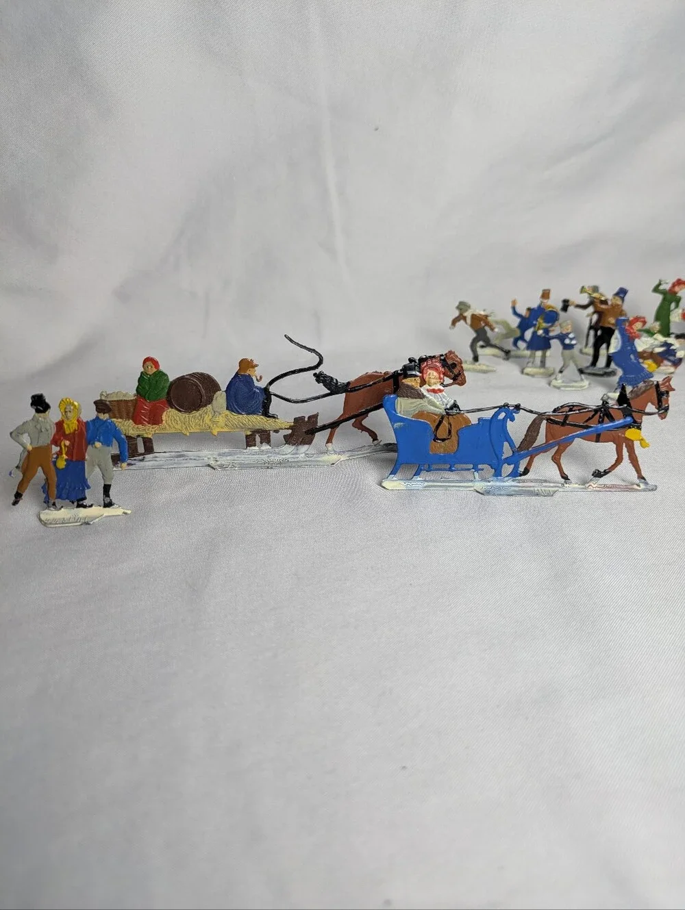 Hans Heinrichsen German Figures Skaters Winter Scene Lead Zinnfiguren Flats